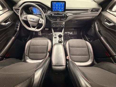 Used 2025 Ford Escape ST-Line FWD image 18
