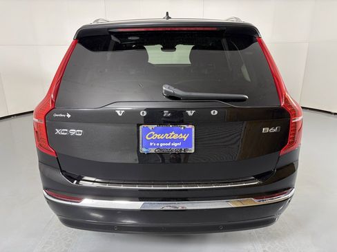 Used 2024 Volvo XC90 B6 Plus w/ Protection Package Premier image 7