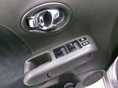 Used 2010 Nissan Cube 1.8 S w/ Interior Illumination Pkg FWD image 20