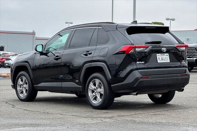 Certified 2024 Toyota RAV4 LE AWD/4WD image 7