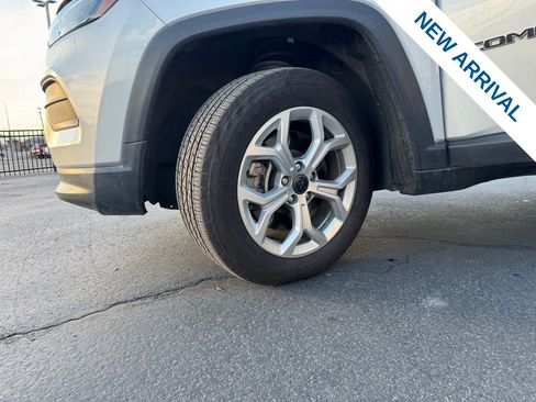 Used 2025 Jeep Compass Sport image 29