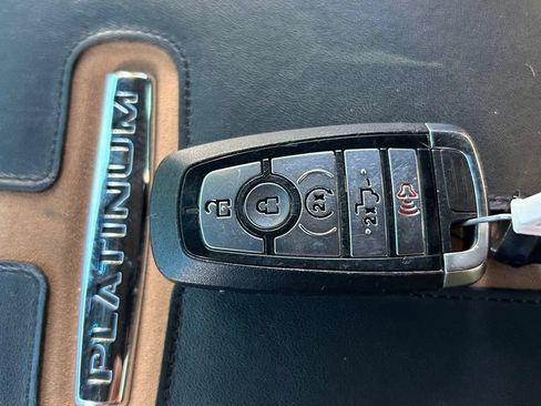 Used 2024 Ford F250 Platinum AWD/4WD image 50
