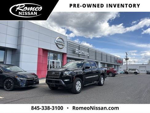 Certified 2024 Nissan Frontier SV w/ SV Convenience Package AWD/4WD image 1