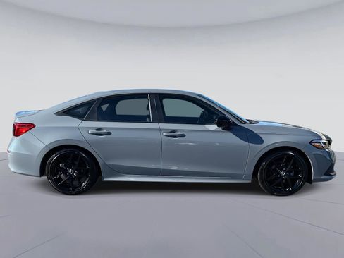 Certified 2024 Honda Civic Sport image 2