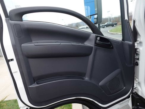 New 2024 Chevrolet Low Cab Forward image 11