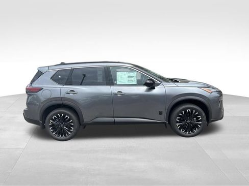 New 2026 Nissan Rogue Dark Armor FWD image 5