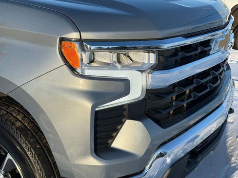 Used 2023 Chevrolet Silverado 1500 LT image 33