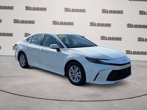 Used 2025 Toyota Camry LE w/ Convenience Package FWD image 7