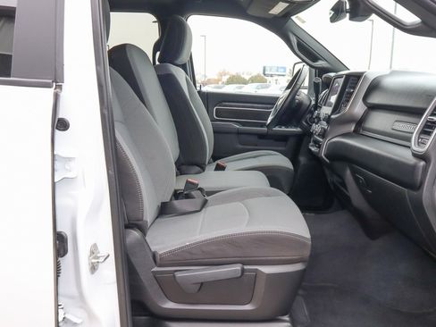 Used 2024 RAM 2500 Big Horn image 27