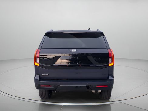 New 2027 Ford Expedition Max Platinum RWD image 44