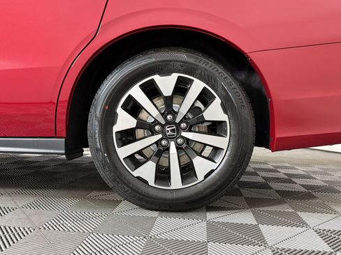New 2026 Honda Odyssey EX-L image 10