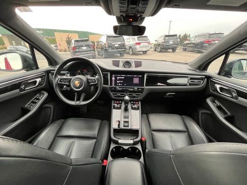 Used 2023 Porsche Macan w/ Premium Package Plus AWD/4WD image 30