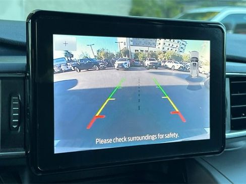 Used 2022 Ford Explorer XLT w/ Equipment Group 202A image 23