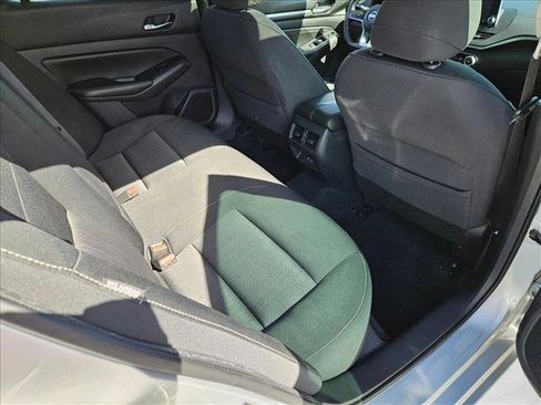 Used 2019 Nissan Altima 2.5 SV image 19