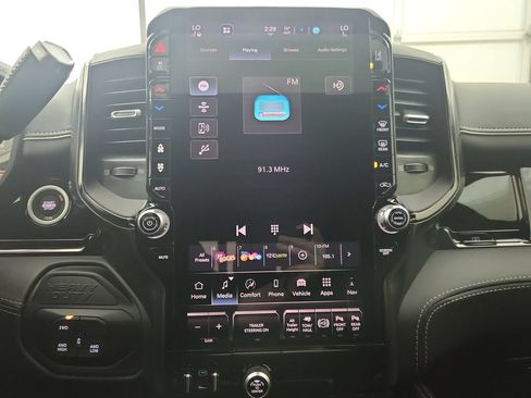 New 2026 RAM 2500 Limited AWD/4WD image 24