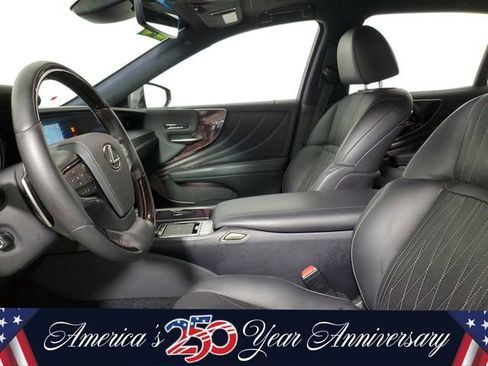 Used 2020 Lexus LS 500 w/ Interior Upgrade Package RWD image 21