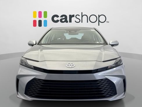 Used 2025 Toyota Camry LE FWD image 8