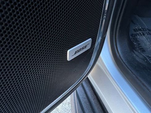 Used 2019 Chevrolet Suburban LT image 11