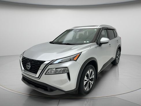Used 2023 Nissan Rogue SV w/ SV Premium B Package AWD/4WD image 3