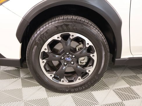 Used 2023 Subaru Crosstrek 2.0i Premium AWD/4WD image 18