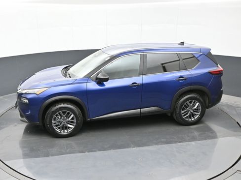 Used 2023 Nissan Rogue S image 28