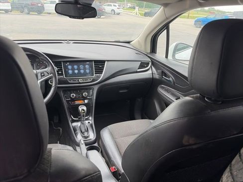 Used 2020 Buick Encore Preferred FWD image 8