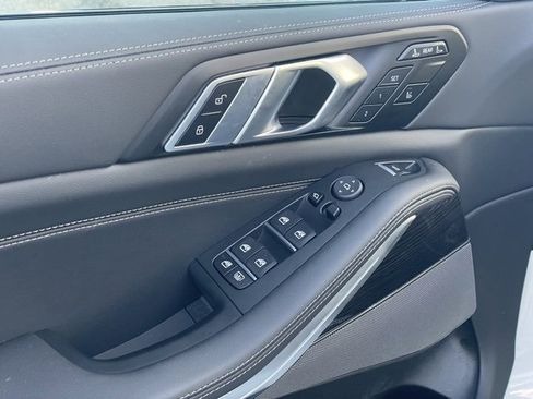 Certified 2026 BMW X7 xDrive40i image 12