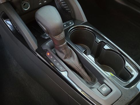 Used 2024 Chevrolet TrailBlazer LT w/ Driver Confidence Package image 8