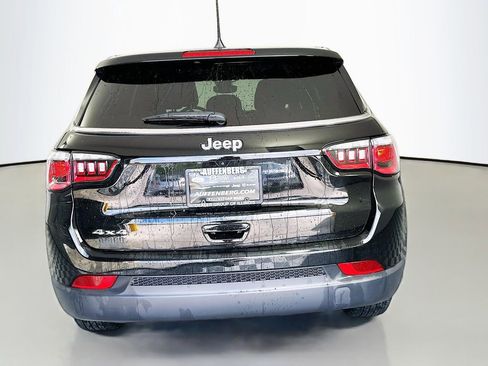 Used 2024 Jeep Compass Sport AWD/4WD image 6