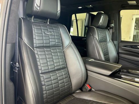 Used 2023 Cadillac Escalade V w/ Heavy-Duty Trailer Package AWD/4WD image 26