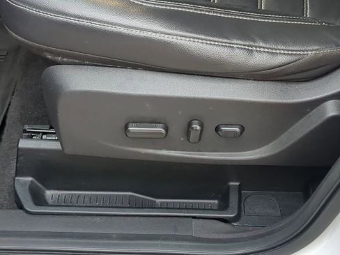 Used 2018 Ford Escape Titanium image 21