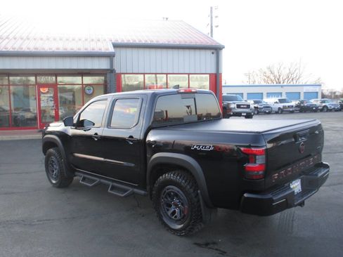 Used 2023 Nissan Frontier PRO-4X w/ Pro-4X Premium Package image 3