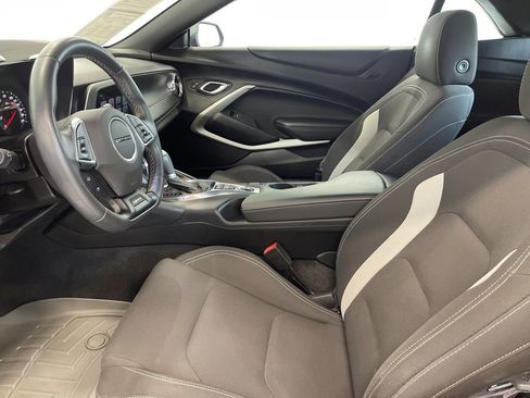 Used 2017 Chevrolet Camaro SS image 10