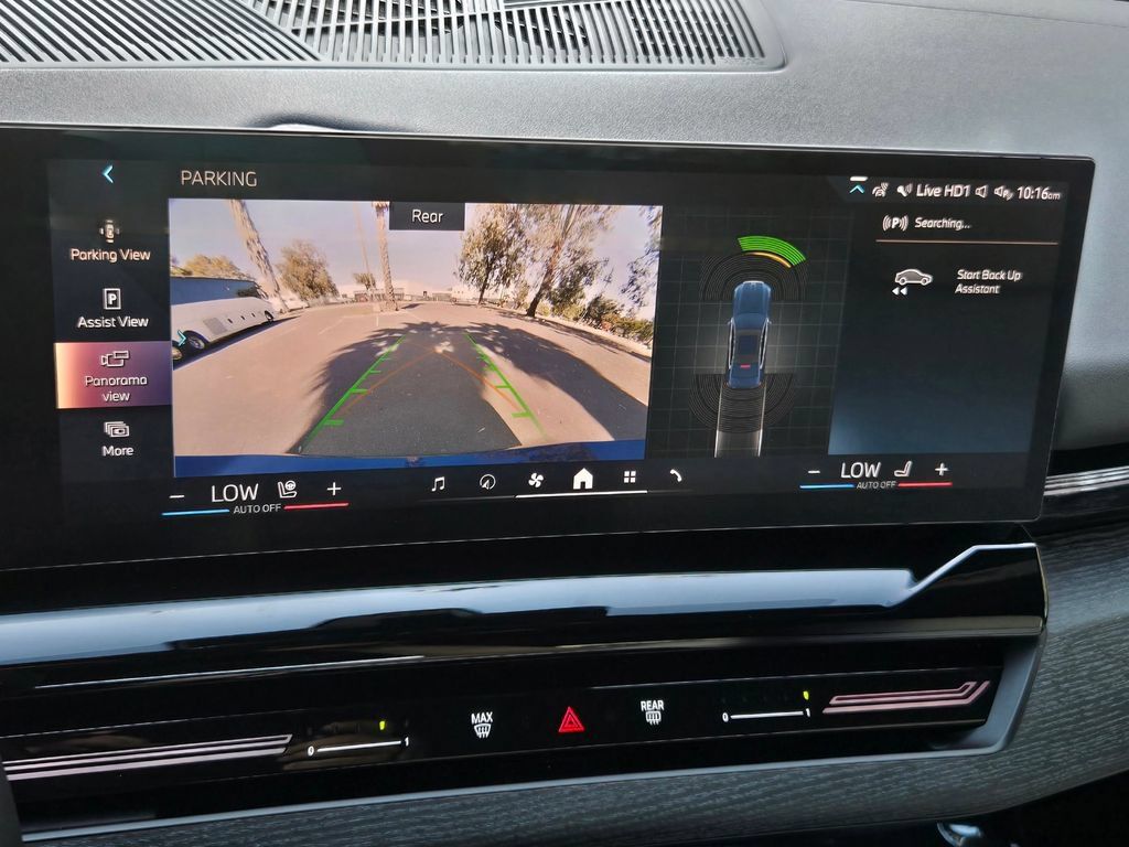 Used 2025 BMW 530i RWD image 17