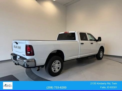 Used 2025 RAM 3500 Tradesman w/ Chrome Appearance Group AWD/4WD image 5