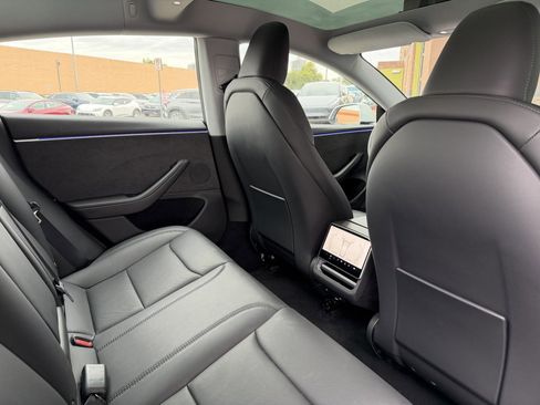 Used 2025 Tesla Model 3 Long Range image 40