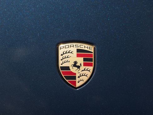 Used 2020 Porsche Panamera 4 image 36