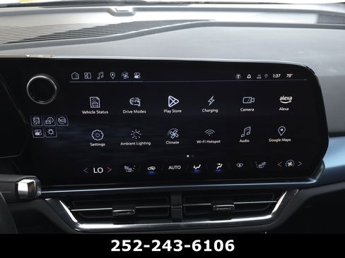 Used 2025 Chevrolet Equinox EV LT w/ Convenience Package FWD image 15