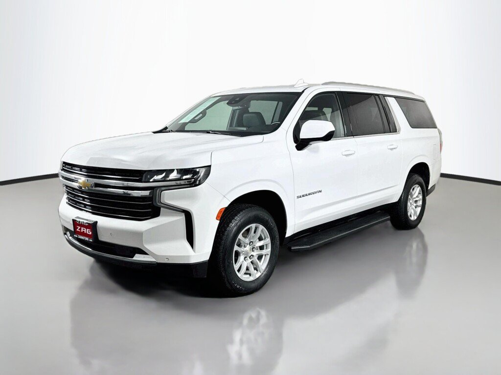 Used 2024 Chevrolet Suburban LT AWD/4WD image 1