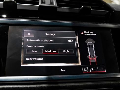 Used 2020 Audi Q3 2.0T Premium w/ Convenience Package AWD/4WD image 34