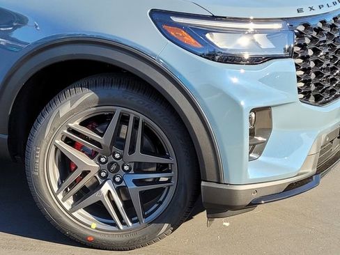 New 2026 Ford Explorer ST-Line image 9