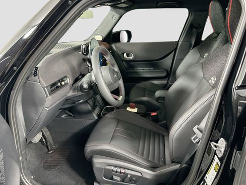 Certified 2025 MINI Cooper S image 18