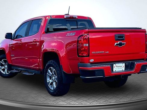 Used 2020 Chevrolet Colorado Z71 AWD/4WD image 14