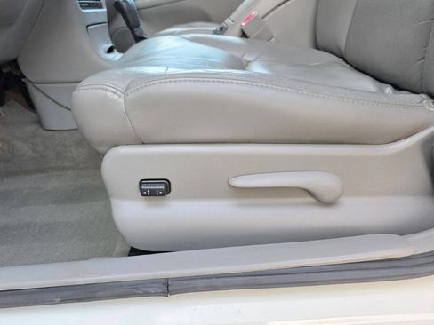 Used 2001 Buick Regal GS w/ Prestige Pkg image 9