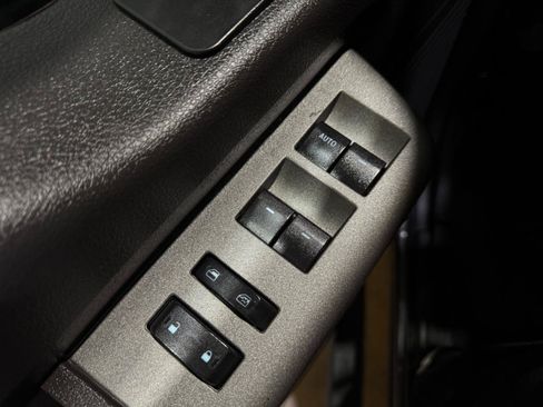 Used 2011 Ford F250 Lariat w/ FX4 Off Road Pkg AWD/4WD image 30