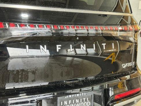 Certified 2025 INFINITI QX80 Luxe image 26