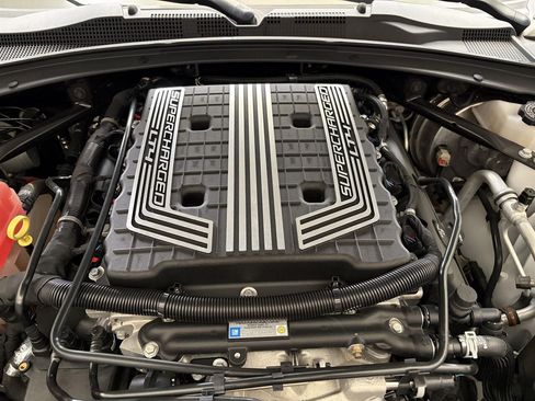 Used 2022 Chevrolet Camaro ZL1 RWD image 39