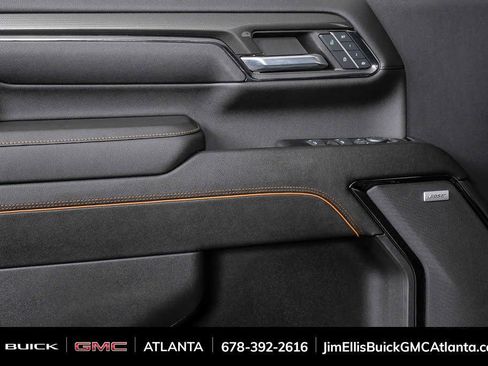 Used 2024 GMC Sierra 2500 AT4 w/ AT4 Premium Plus Package AWD/4WD image 6