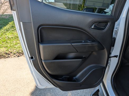 Used 2018 Chevrolet Colorado ZR2 image 31