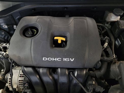 Used 2018 Hyundai Elantra SEL image 30